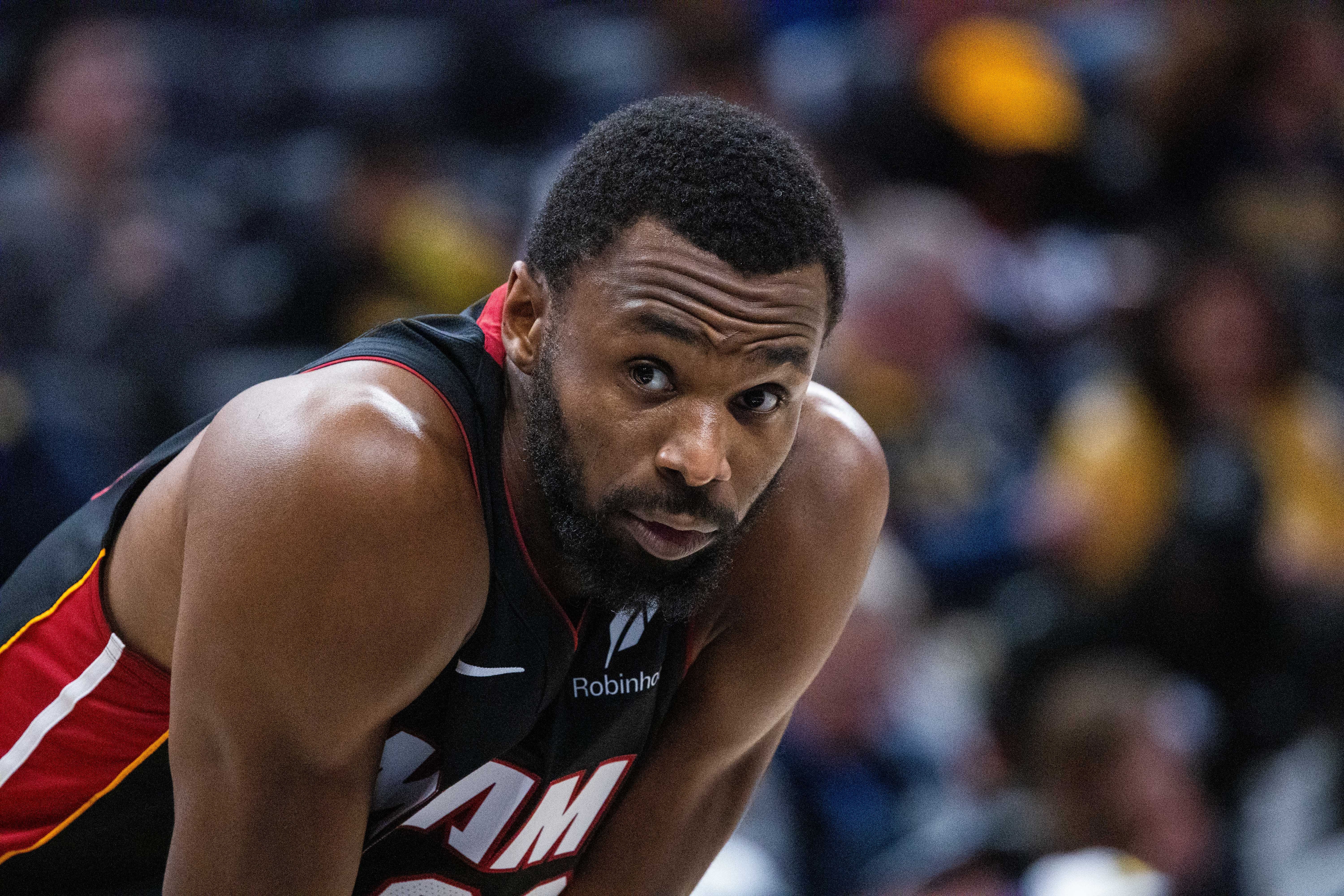 九游官方服务-勉强达标！维金斯16中6&amp;三分9中3 砍下17分3断&amp;正负值-12