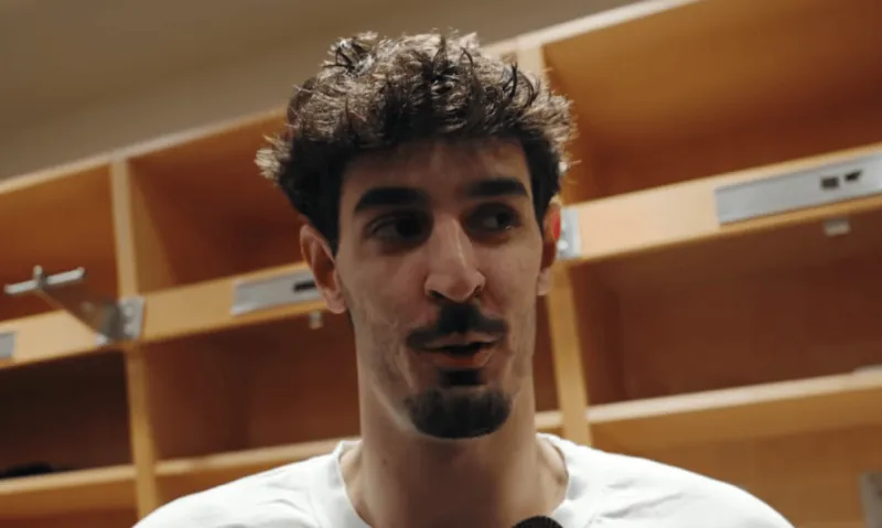 九游正版-萨拉夫采访全文：我对休赛期充满期待，是时候投入训练了